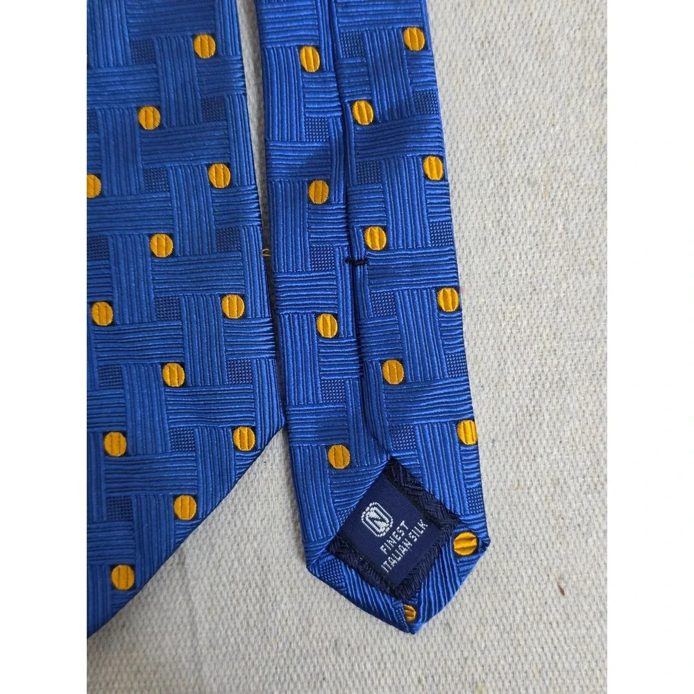 Nordstrom Mens Blue Italian Silk Tie Gold‎ Geometric Basketweave Dot Pattern